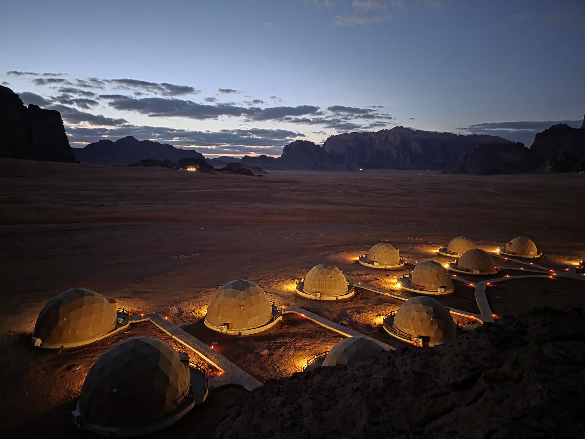 Desert night dining atmosphere